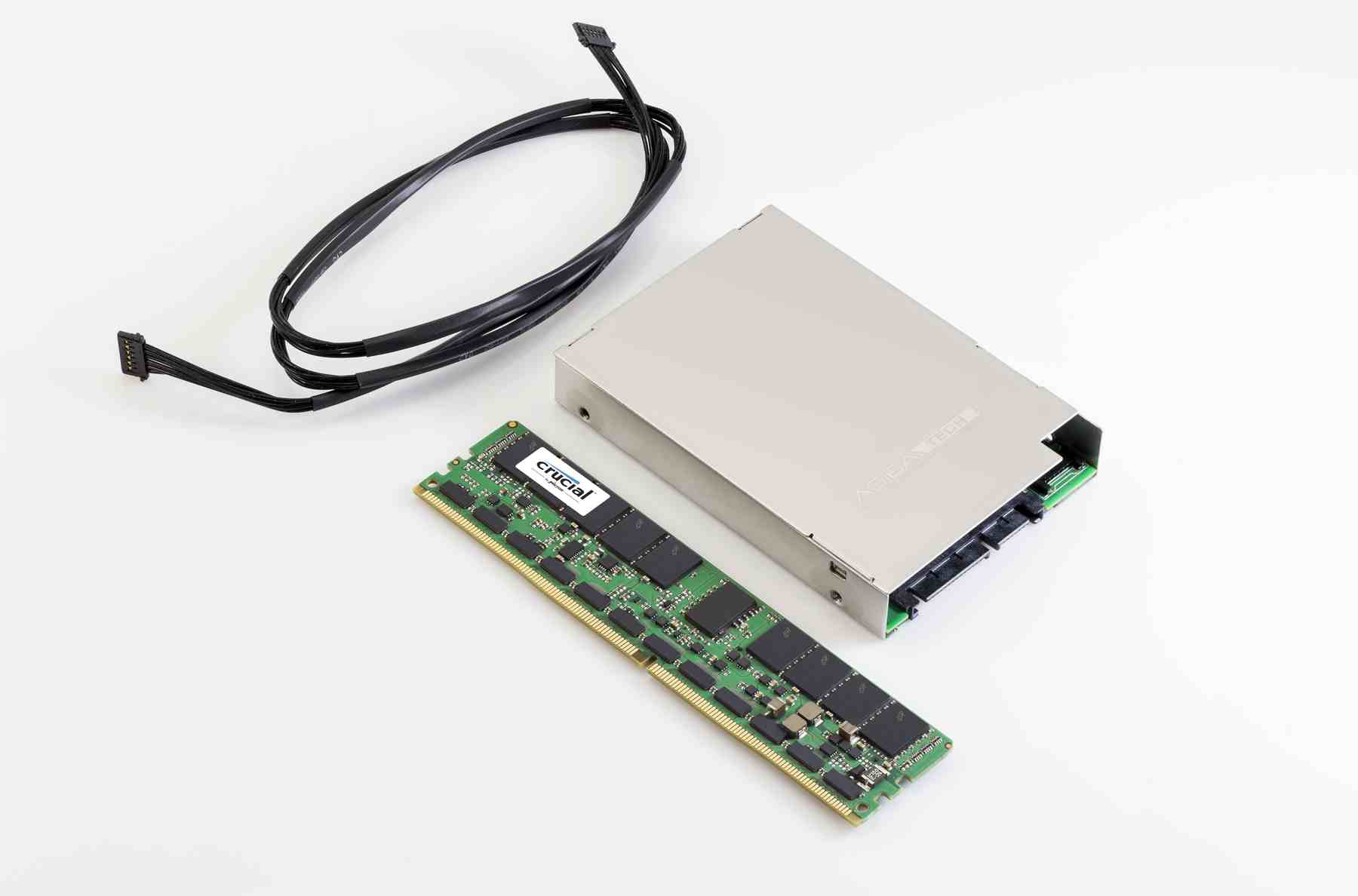 混合記憶體 NVDIMM 現身,用以填補 DRAM 與 NAND Flash 不足