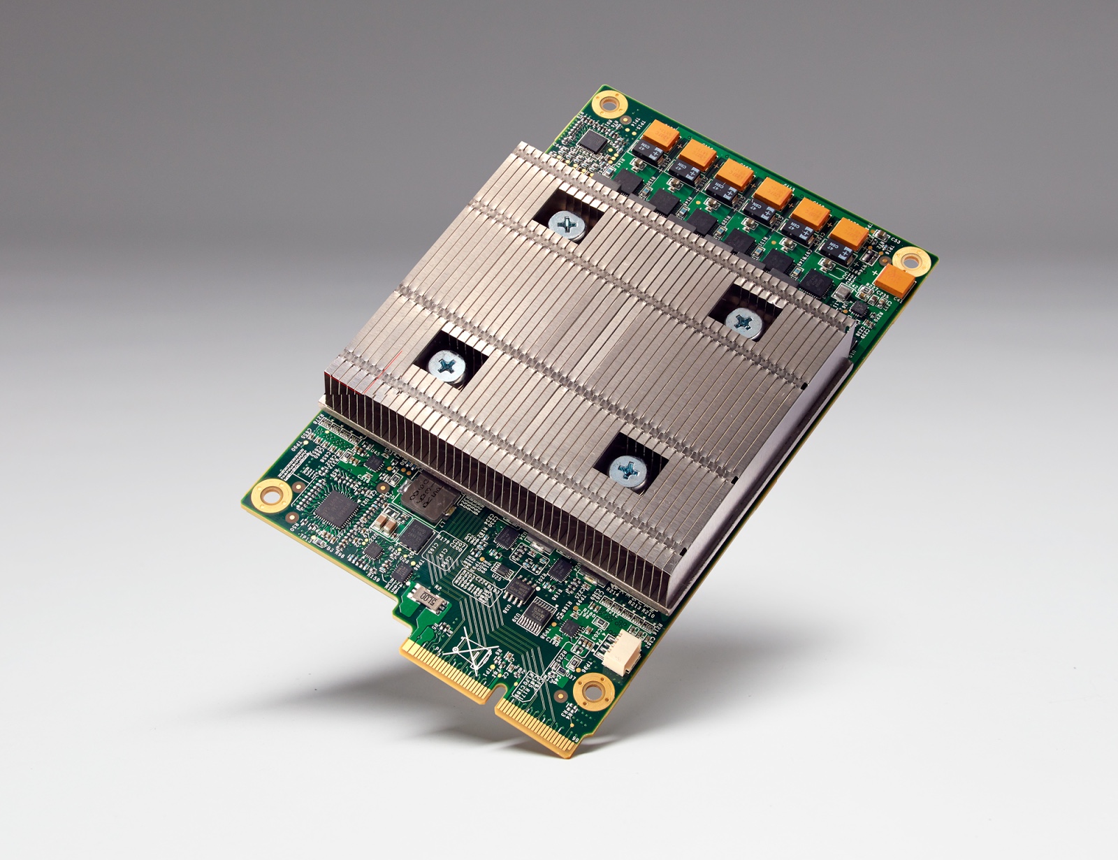 CustomChip Google entwickelte eigene TPU für