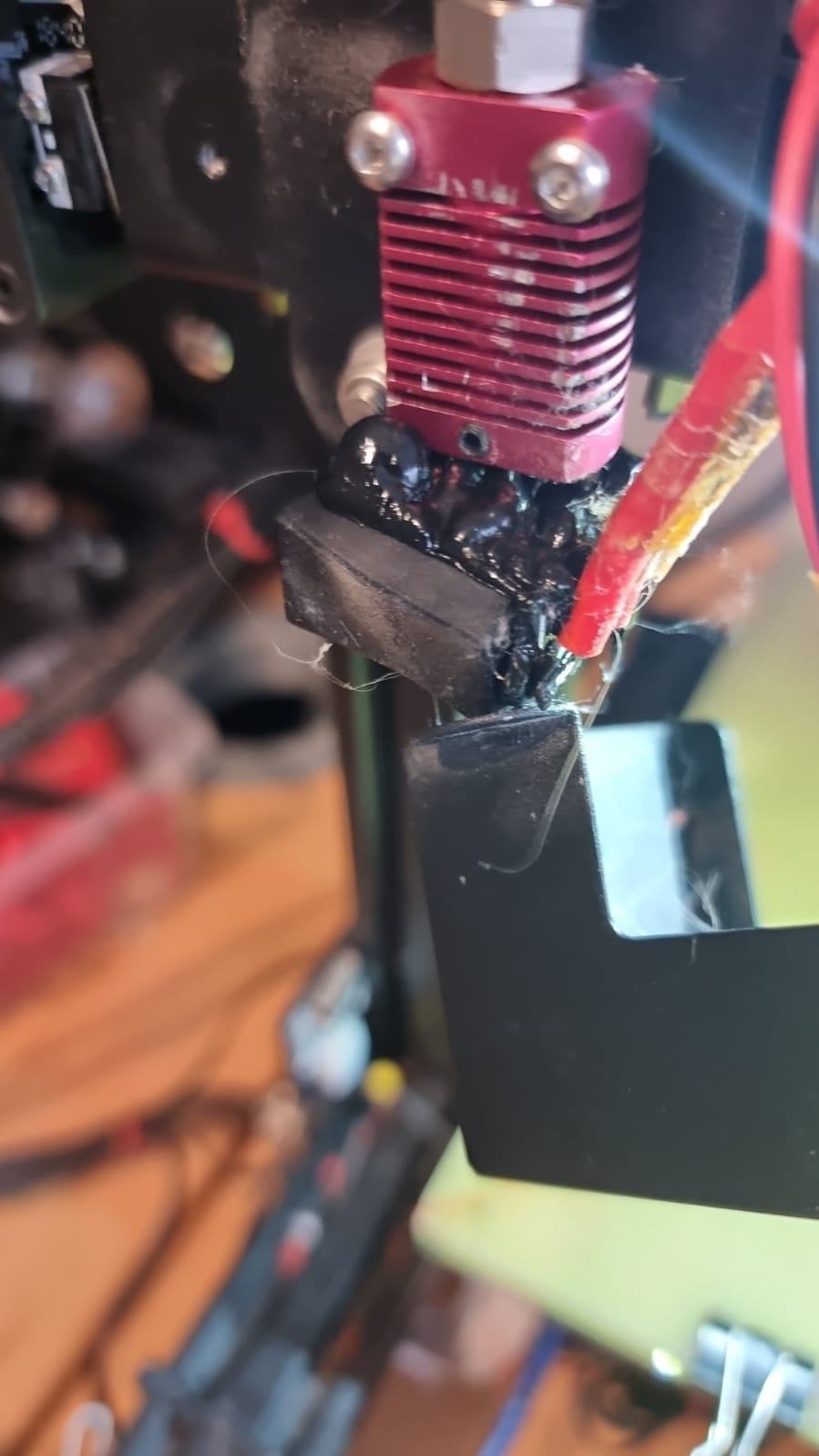 292c1ab4-e340-44e4-97b0-fd39dda0ea47.jpg