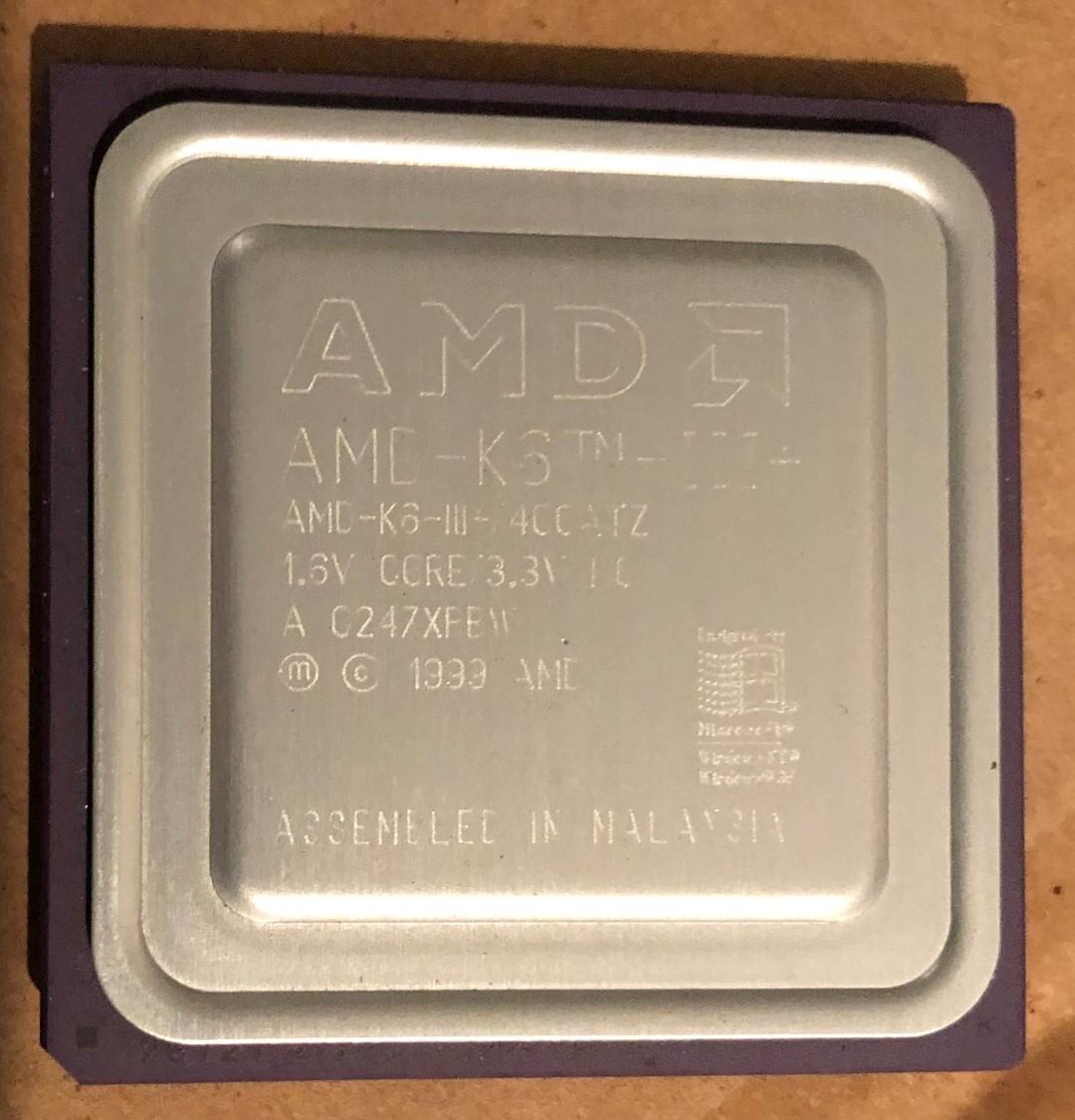 AMD_K6-lll+_400_ATZ_02 (Groß).JPG