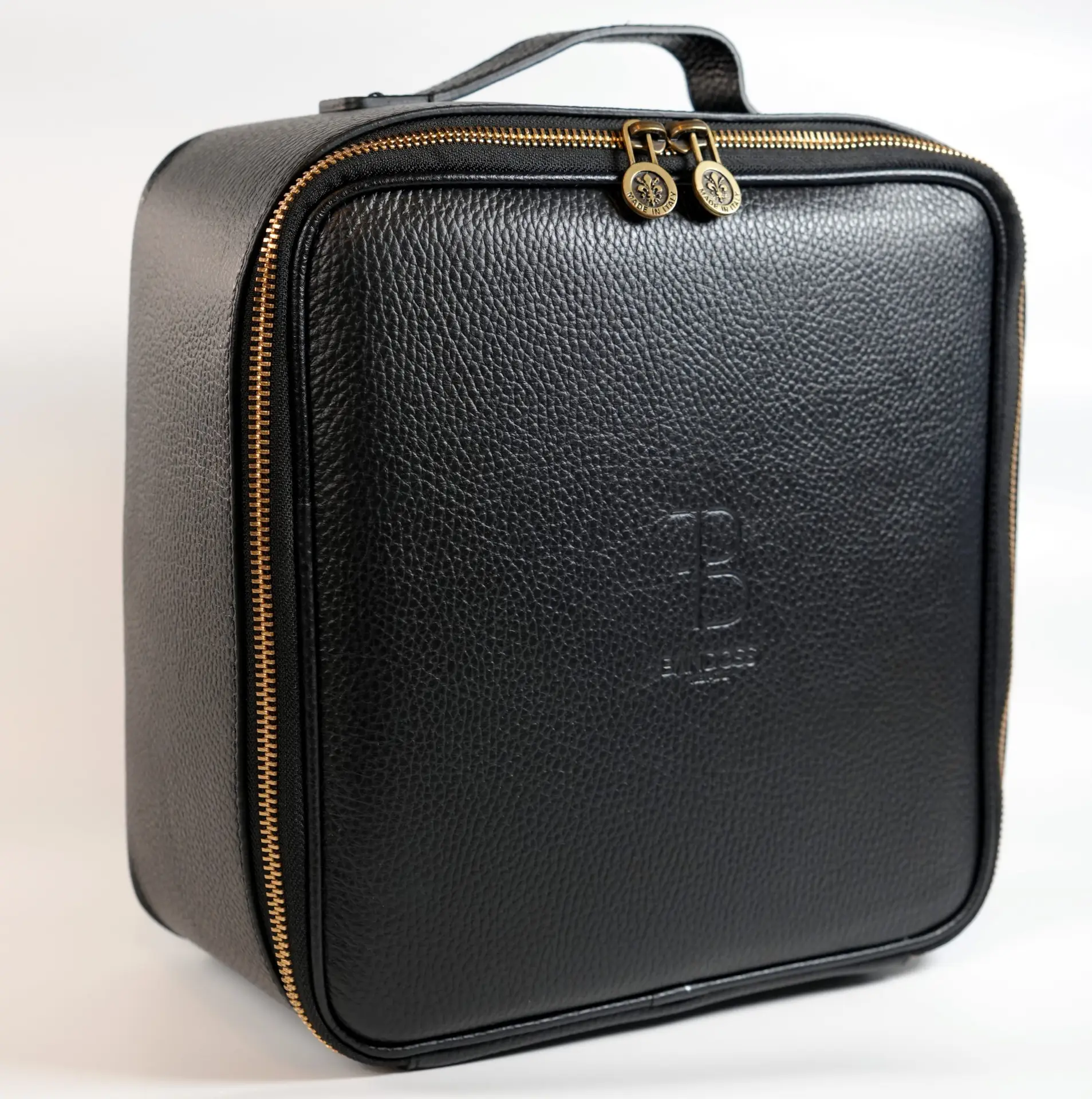 Black-Case-02-scaled.webp