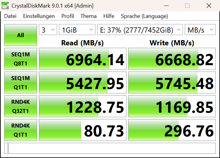 CrystalDiskMark_20251119191025.png