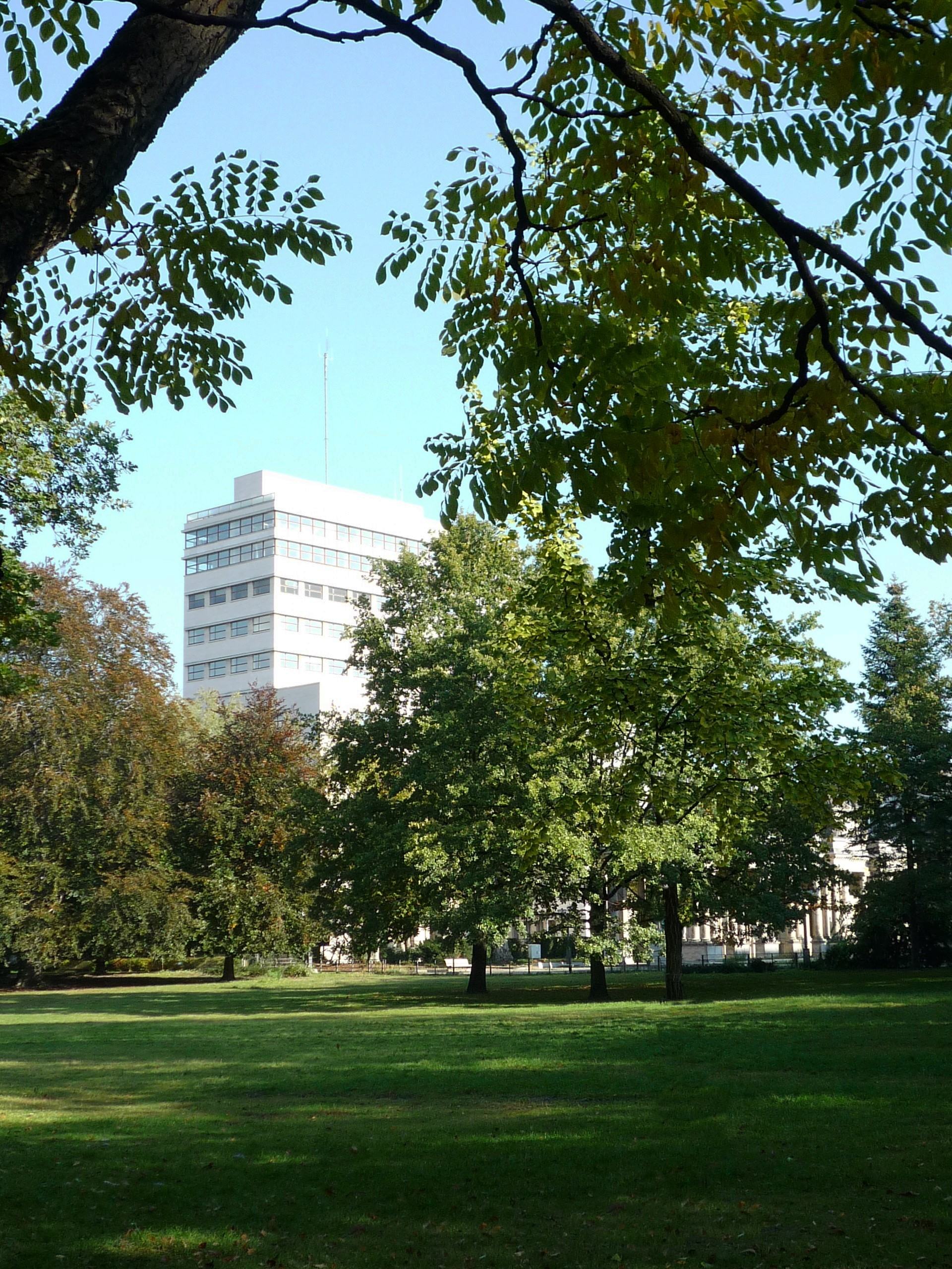 Kleistpark_Berlin_1.jpg