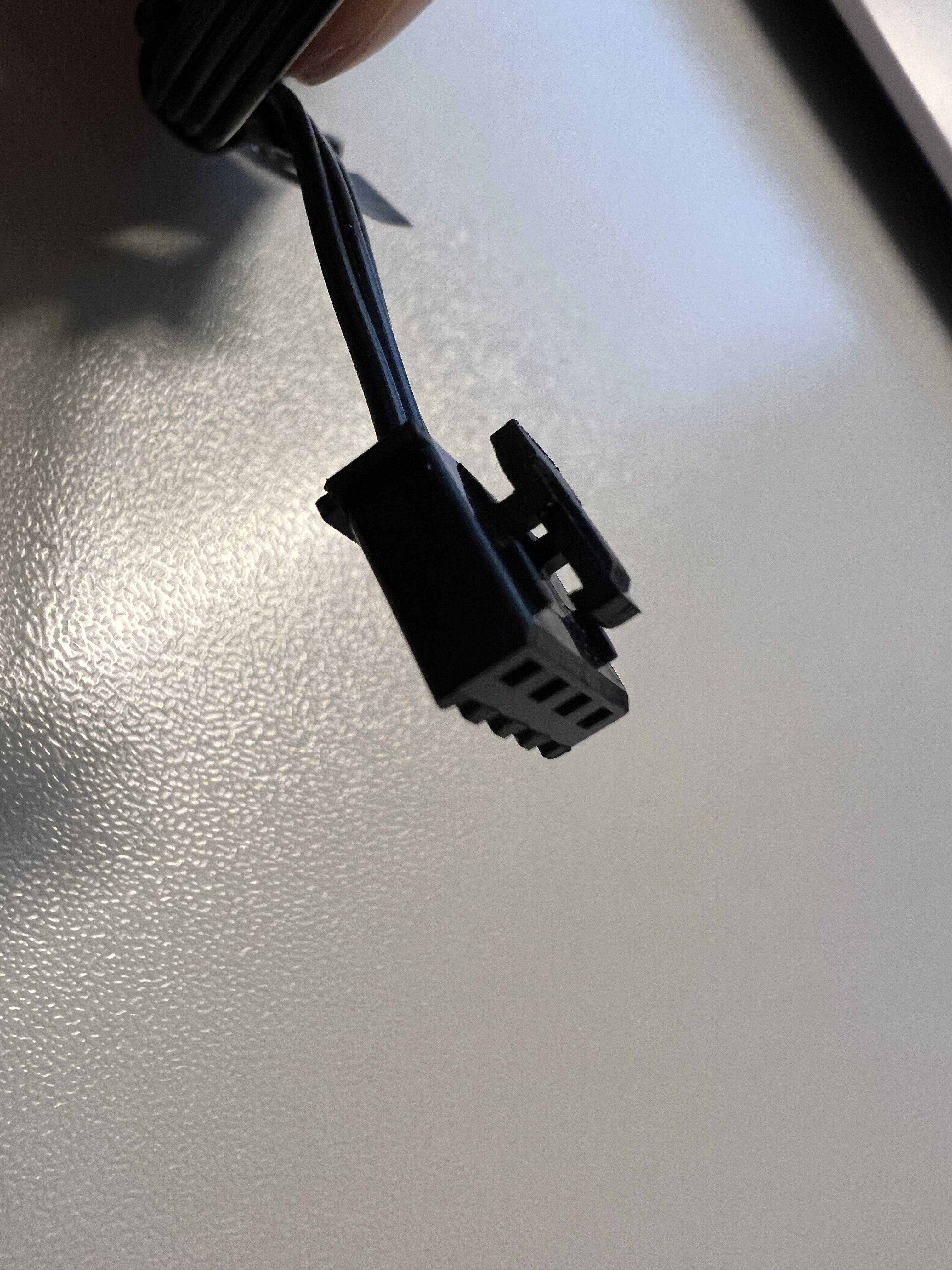 nzxt led kabel1.jpg