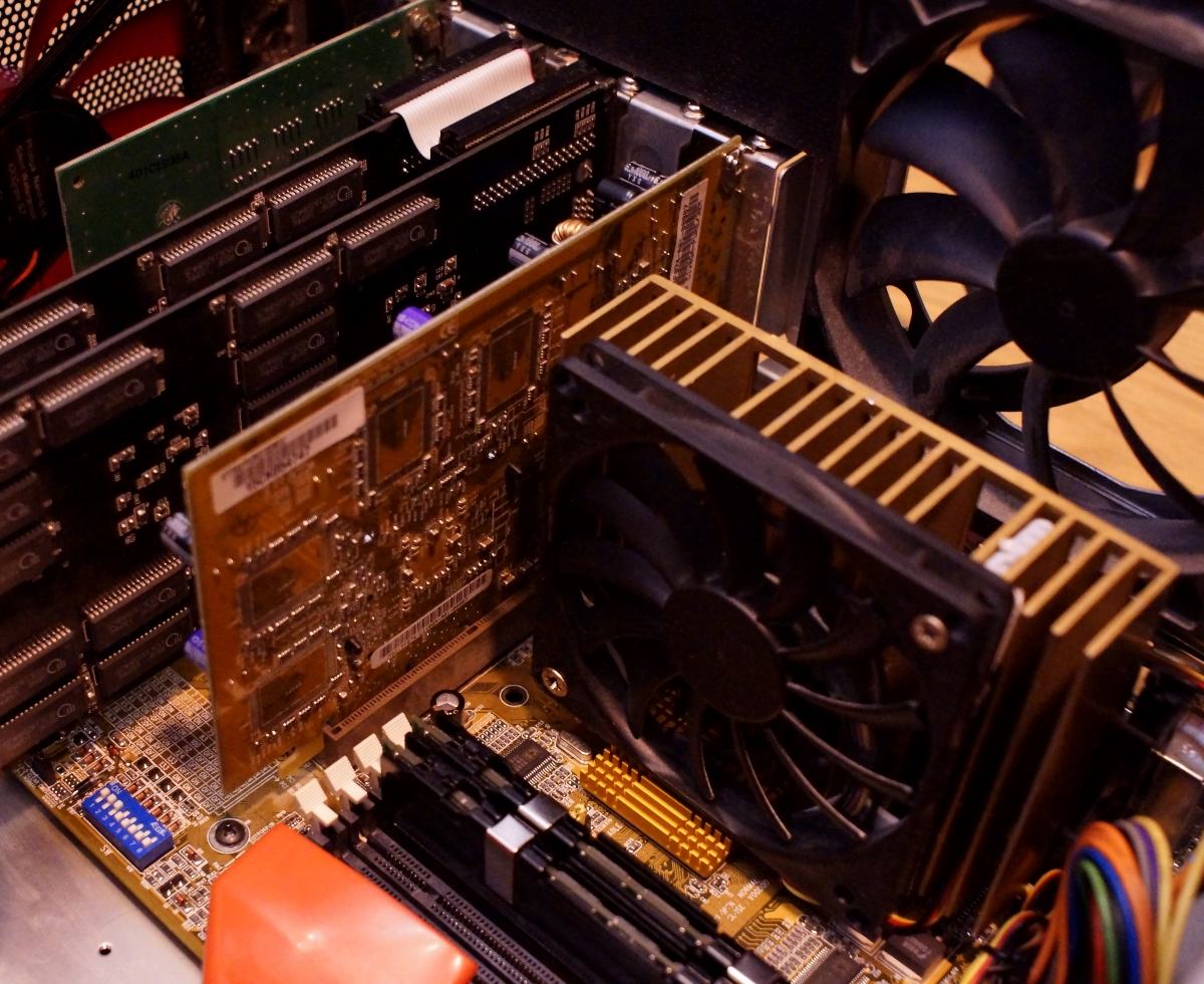 P3-600e_GF2_V2-SLI_512SD.jpg