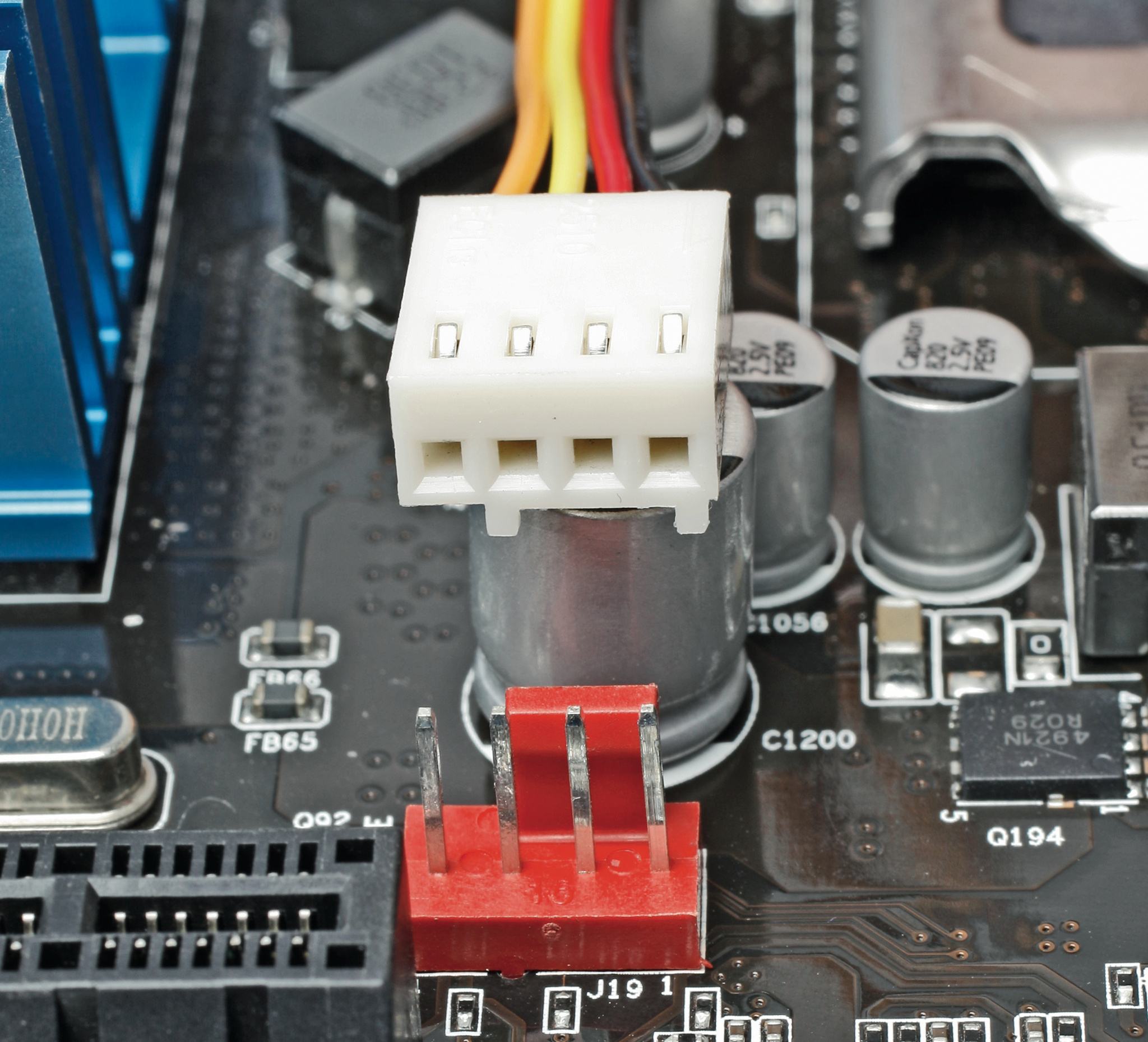Stecker_4er_75638-bbe-jg_PR.jpg