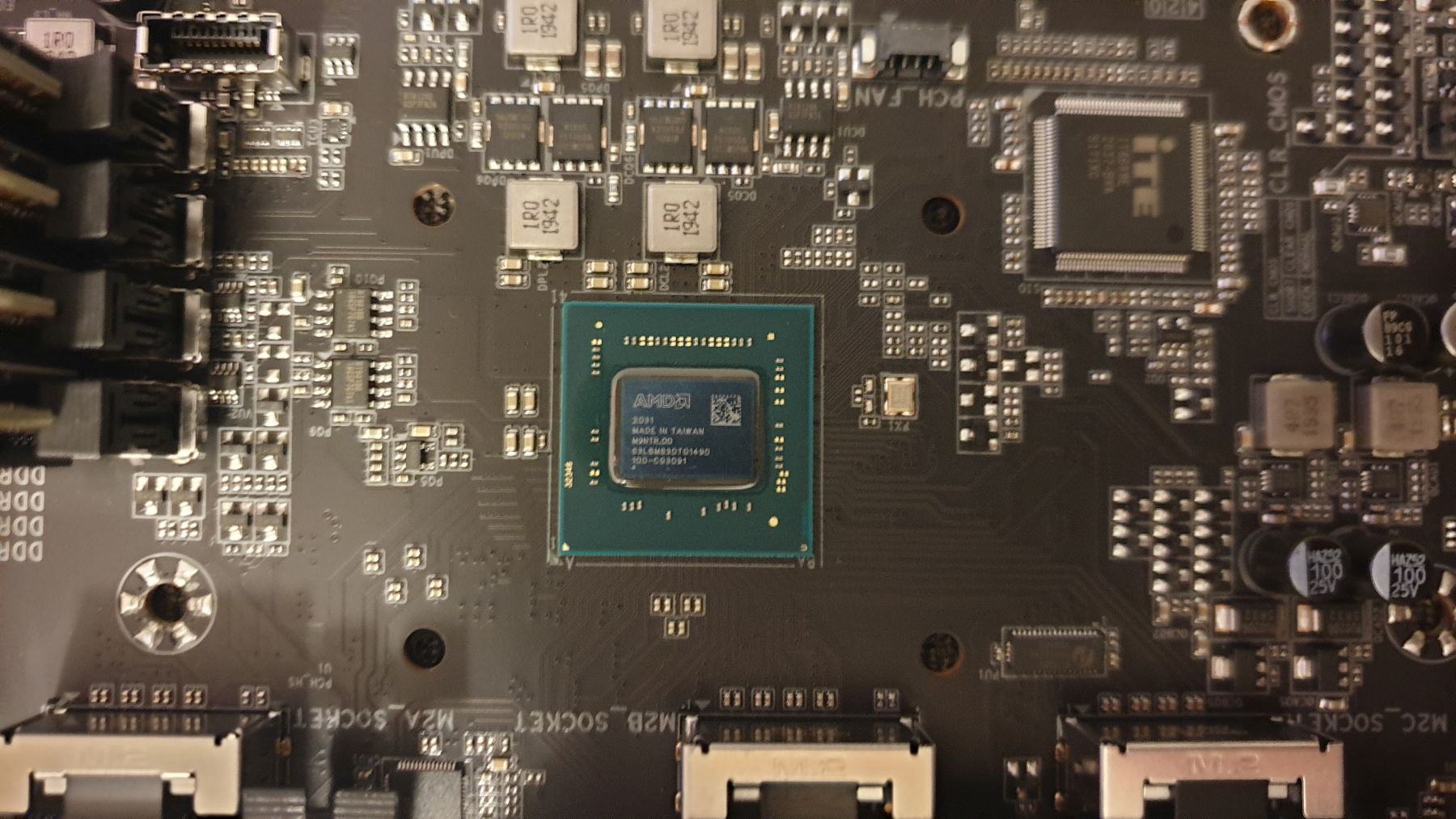 X570 (2).jpg