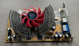 Chaintech GeForce 4 Ti4200 D128M mit Chinalüfter (2).jpg