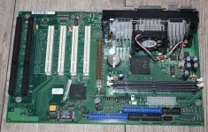 Siemens W26361-W10 mit PIII 500MHz_1.jpg