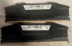 G.SKILL Ripjaws V F4-4000C14D-16GVK (8810B) [2].jpg