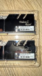 G.SKILL Trident Z Royal F4-4600C18D-16GTRS (8810B, ebay.de).jpg