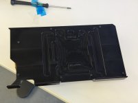 RTX 5090 Tuf ekwb Montage (11) klein.jpeg