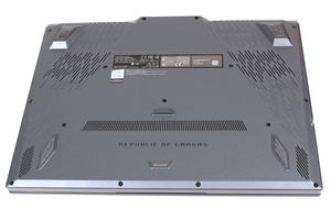 ASUS ROG Zephyrus Duo 15 GX550L im Test
