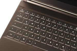 XMG Core 15 AMD E21 im Test