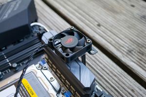 ASUS ROG Zenith Extreme