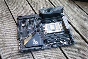 ASUS ROG Zenith Extreme