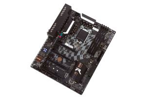 Das Biostar Racing Z170GT7 in der Übersicht.