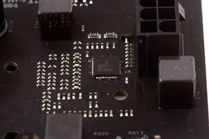 EIn Intersil-PWM-Controller übernimmt die Kontrolle über die Spulen.