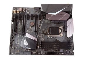ASUS Strix Z270E Gaming im Überblick.