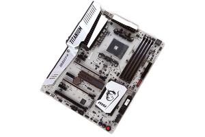 Das MSI X370 XPower Gaming Titanium in der Übersicht.
