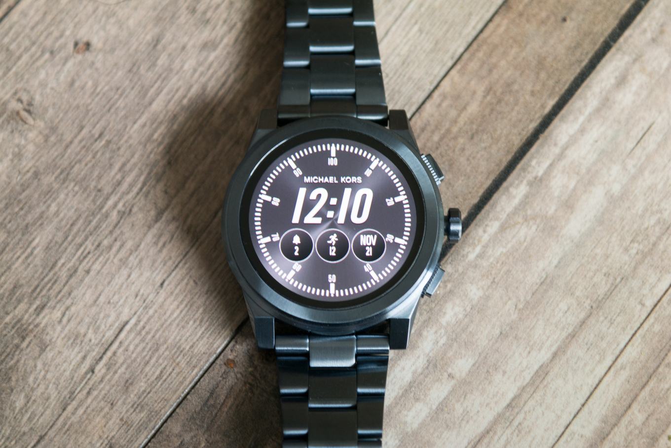 test michael kors smartwatch