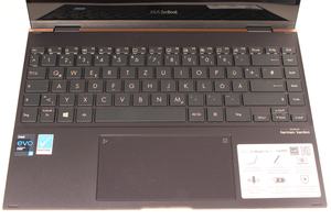 ASUS ZenBook Flip S UX371 im Test