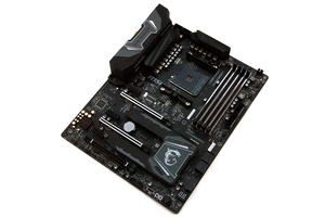 Das MSI X470 Gaming M7 AC in der Übersicht.