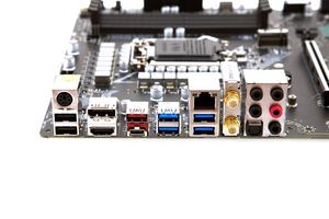 MSI MPG Z490 GAMING EDGE WIFI