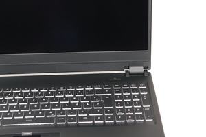 XMG Pro 15 und PRO 17 im Doppeltest