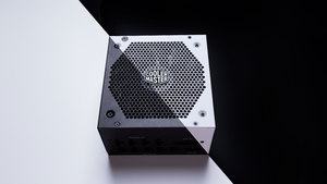 Cooler Master V2 Gold