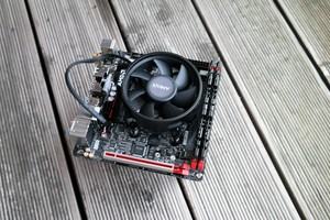 AMD Ryzen 5 2400G und Ryzen 3 2200G