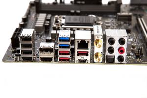 MSI MPG Z590 GAMING CARBON WIFI