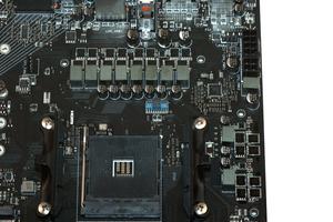 Effektiv kommt ein 4+2-Phasendesign zum Einsatz.