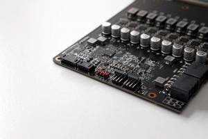 ASUS ROG Strix Radeon RX Vega 64 OC Edition