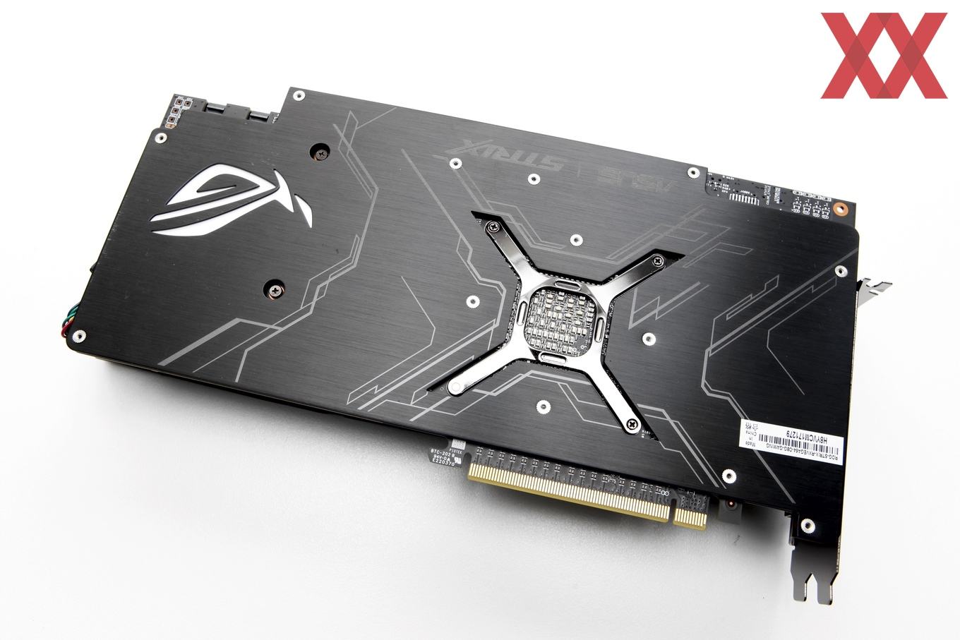 Erstes Custom Design ASUS ROG Strix Radeon Vega 64 OC Edition im