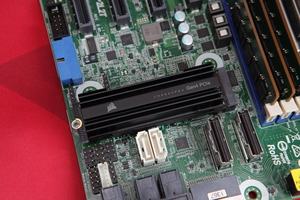 ASRock Rack ROMED6U-2L2T