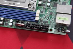 ASRock Rack ROMED6U-2L2T