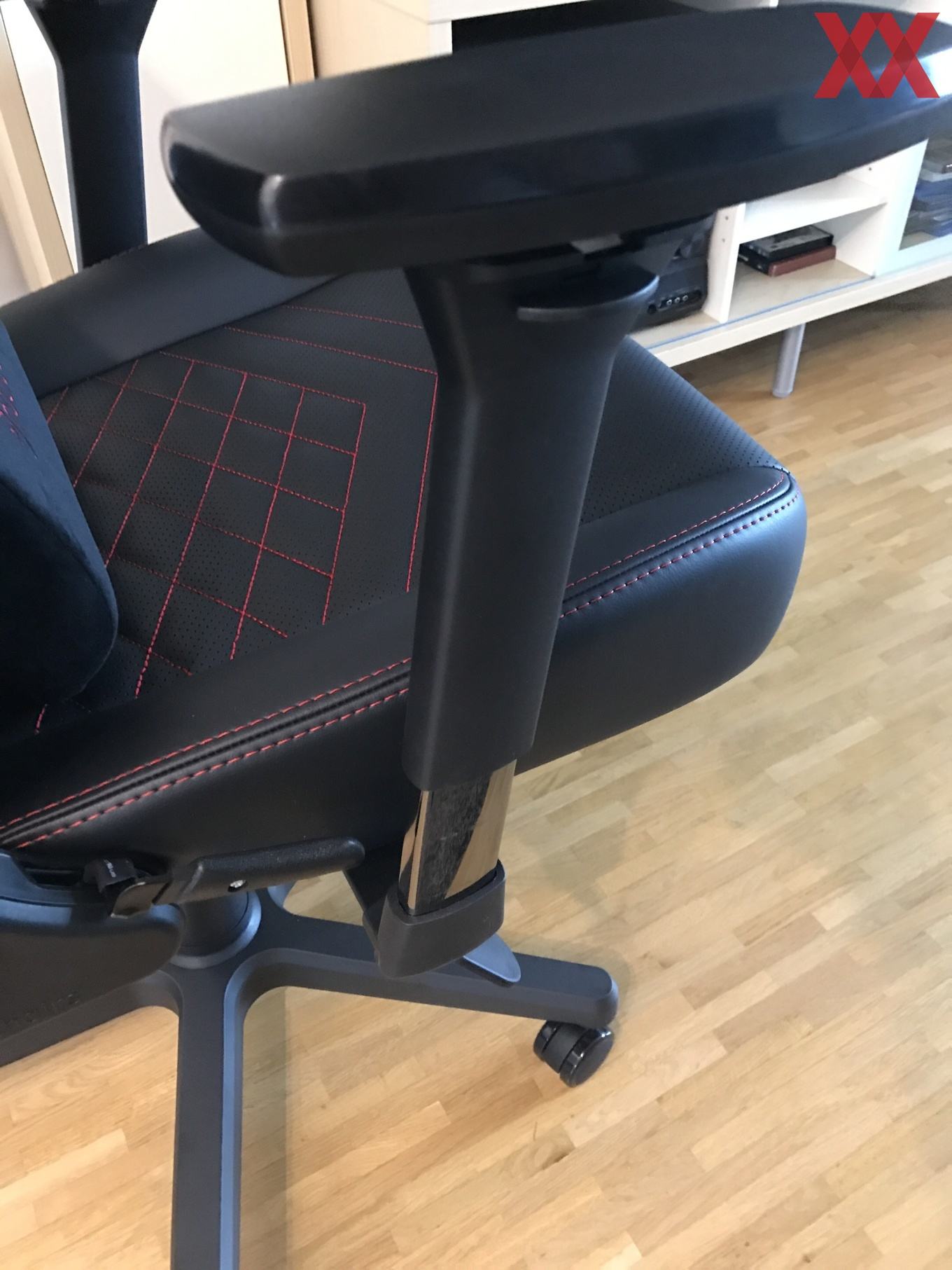 noblechairs icon gamingstuhl im test  hardwareluxx