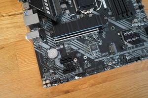 MSI MAG B460M BAZOOKA