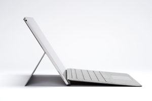 Microsoft Surface Pro (2017)