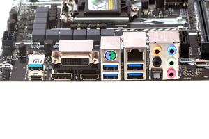 Das I/O-Panel beim ASUS Prime Z270-A.