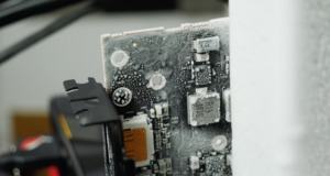 AMD Radeon VII mit Trockeneis (Quelle: der8auer)