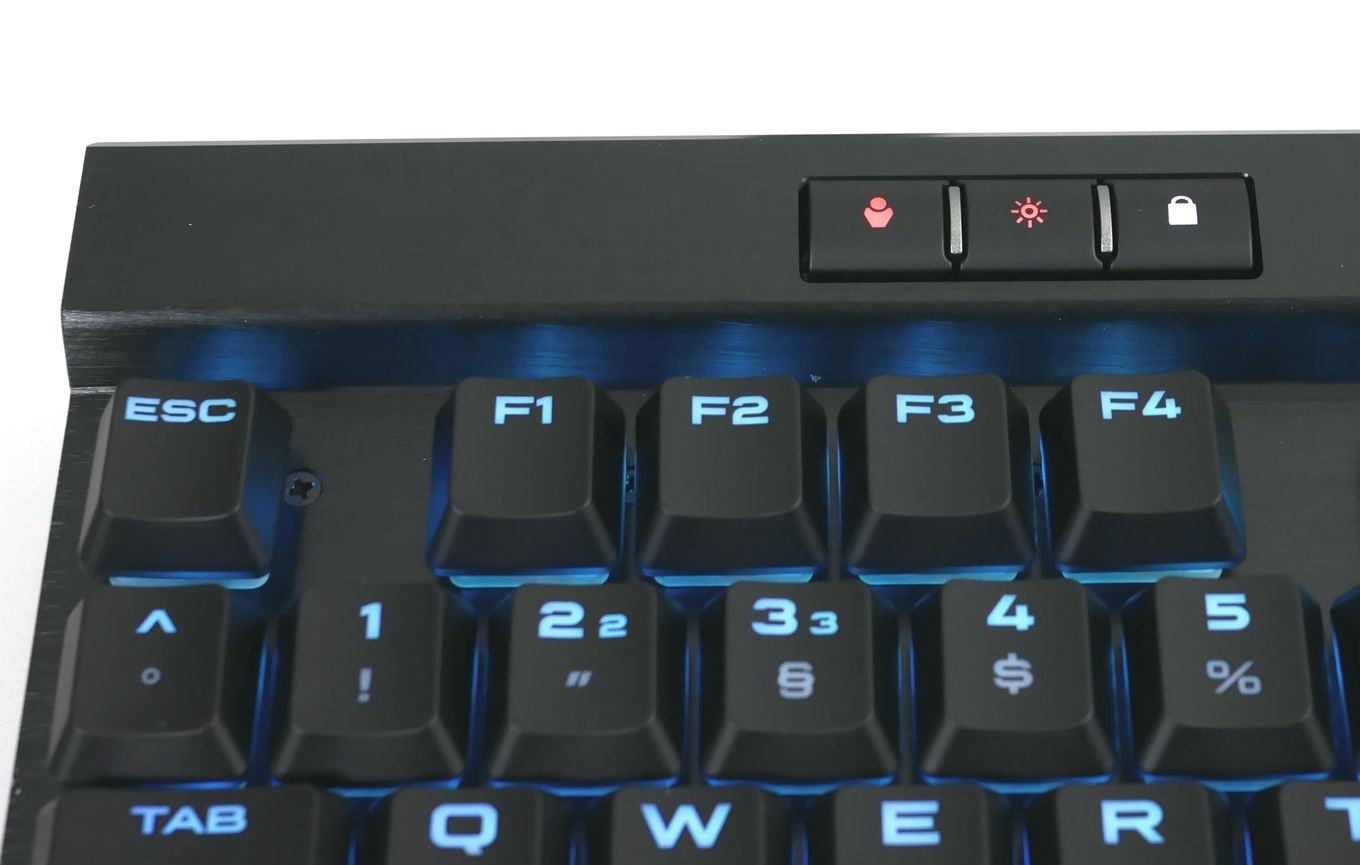 Corsair K70 RGB MK.2 Low Profile RAPIDFIRE