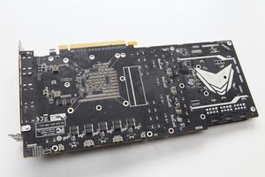 Sapphire Radeon RX Vega 64 Nitro+