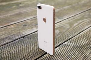 In puncto Größe und Gewicht hat das iPhone 8 Plus leicht zugelegt
