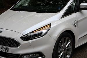 Ford S-MAX Vignale