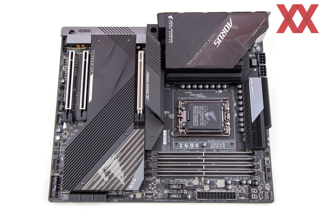 Купить плату lga 1700. Gigabyte z690 UD. Материнская плата Gigabyte z690 UD ddr4. Z690 AORUS Master. Gigabyte z690 AORUS Master, LGA 1700, Intel z690, EATX, Ret.