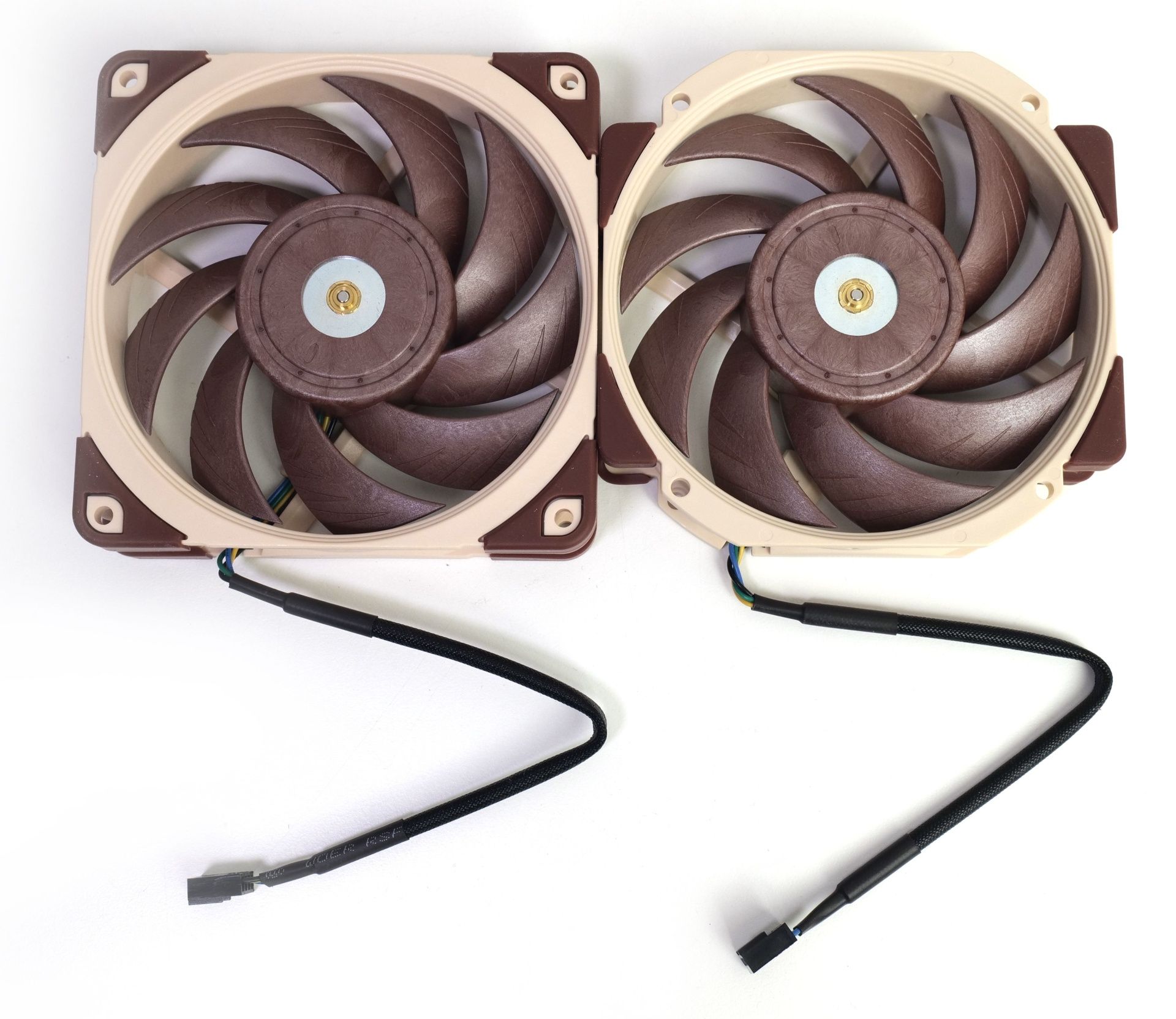 Noctua NH-d12l. Noctua вентиляторы 120 мм. Noctua NH-l12s 92mm Fan. Noctua l12s аналоги.