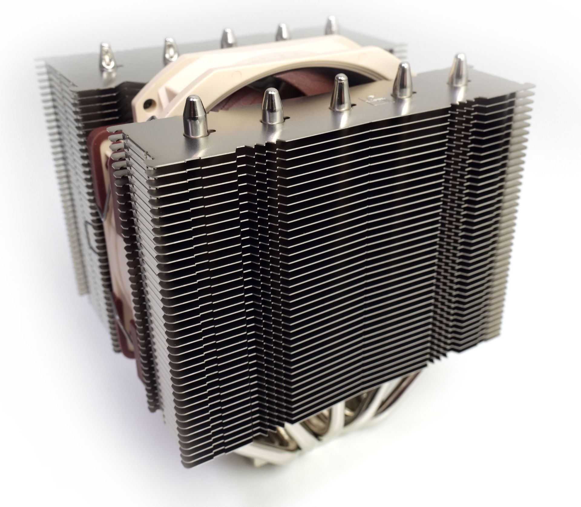 Кулер низкий. Noctua NH-d12l. Noctua d12. NH-d12. 2 Кулера на башенный радиатор.