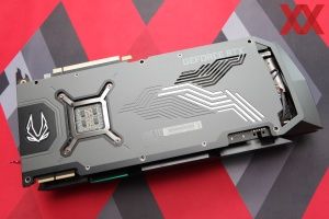 ZOTAC GAMING GeForce RTX 3090 Ti AMP Extreme Holo